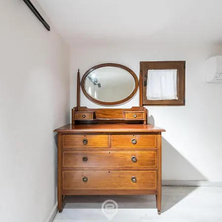 Modern Gem In Castello Appartamento